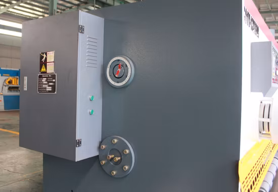 Cizalla hidráulica para cortar chapa metálica (QC11Y)